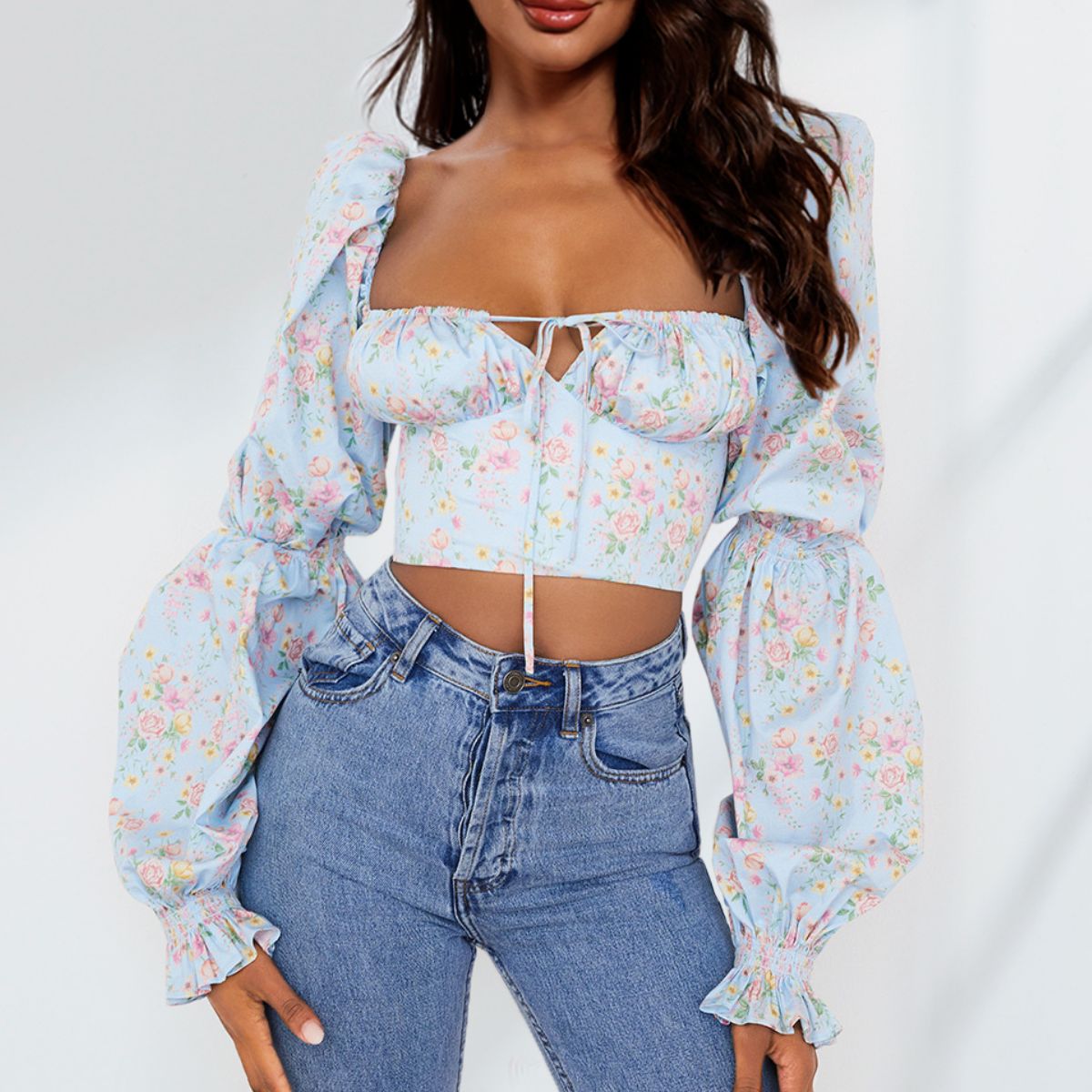 Cropped Sweetheart Neck Bubble Sleeve Blouse